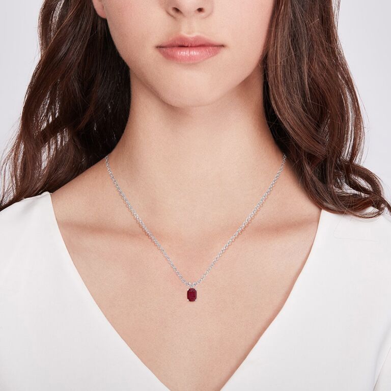 Red pendant necklace