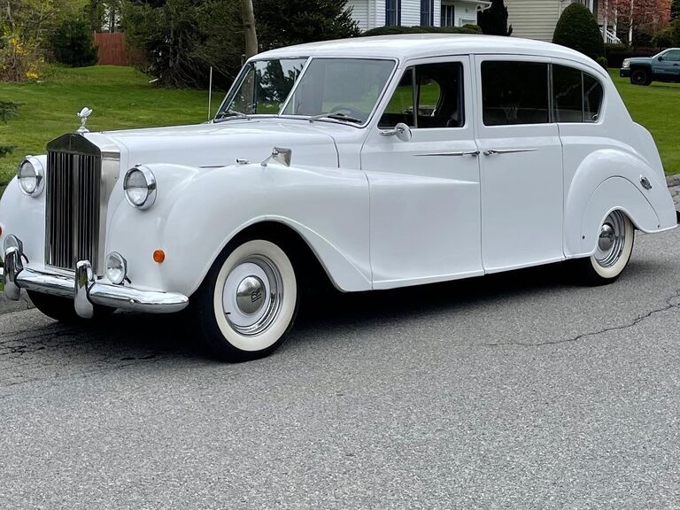 The Good Life Transportation & Trolley Company wedding transportation company in Hawthorne, New Jersey