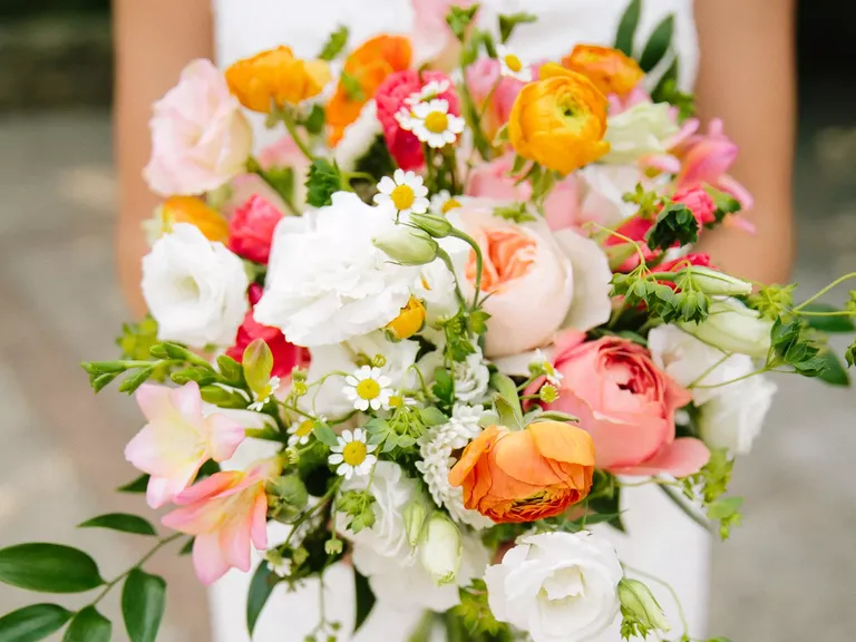 Delightful Daisy and Carnation Wedding Bouquets