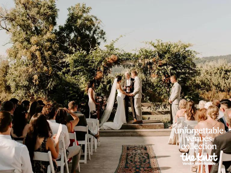 outdoor wedding venues farm