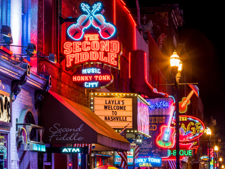 Downtown nashville music row 