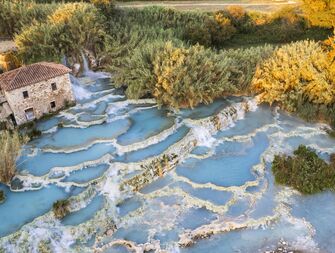 15 Natural Hot Springs in the World for Couples